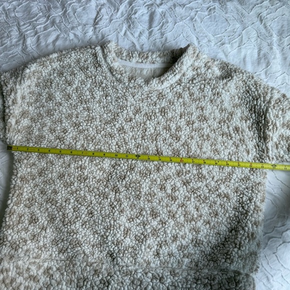 Thread & Supply Sherpa Long Sleeve Sweater Cream with Dotted/ Leopard - Picture 5 of 6